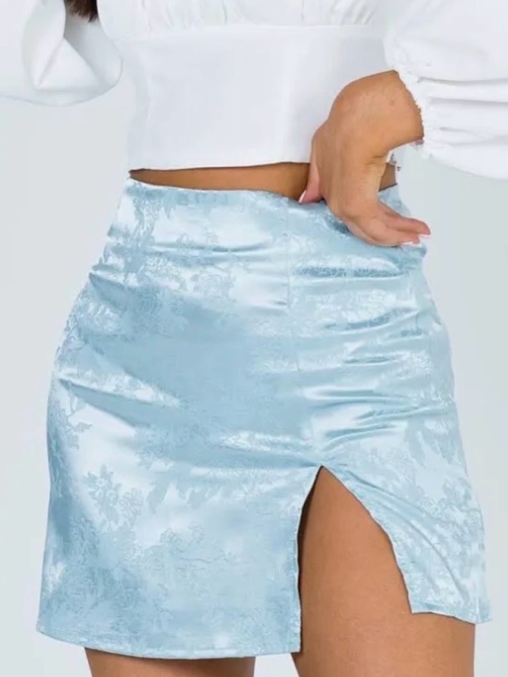 Princess Polly Blue White Sands Mini Skirt (Size 4), Front Slit